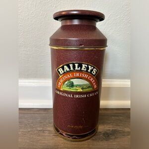1990 Bailey’s Irish Cream Churn Container